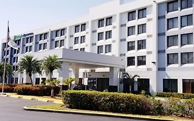 Holiday Inn Express & Suites Miami - Hialeah By Ihg
